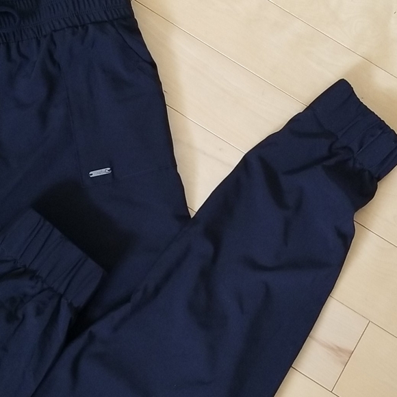 Adorable! Girls plus size romper - Picture 3 of 7